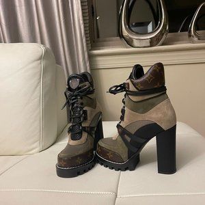 STAR TRAIL ANKLE BOOT